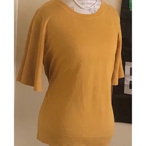 Women’s Banana Pullover 3/4 Flare Sleeve Blouse